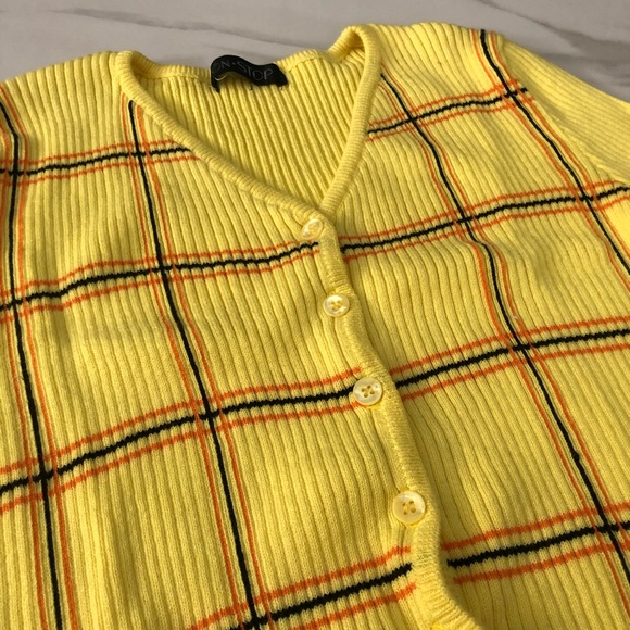 Short sleeve button up shirt - Picture 3 of 8